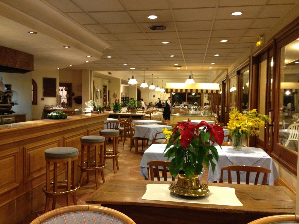 Mas de Vence - Hotel-Restaurant Extérieur photo