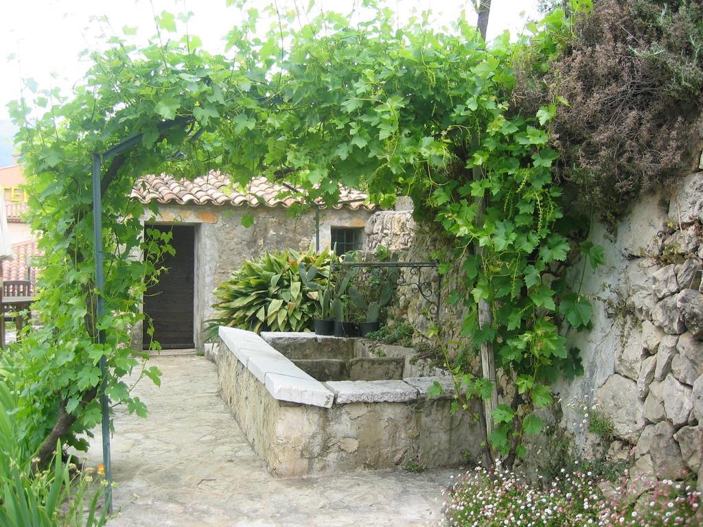 Mas de Vence - Hotel-Restaurant Extérieur photo